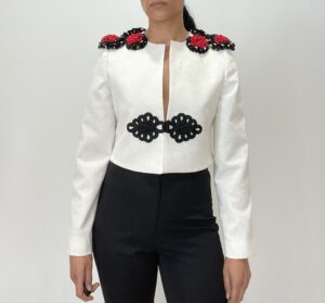 Chaquetilla Flores Rojas